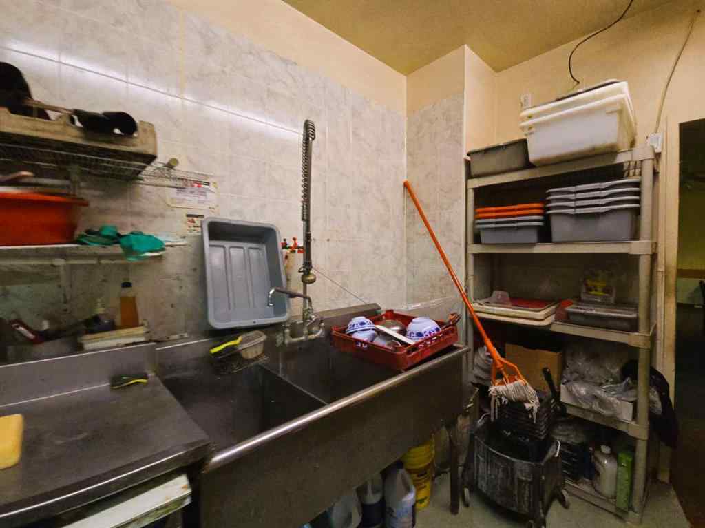 MLS&reg; # A2271967 - 102 Railway Avenue E in NONE Duchess, Commercial Open Houses