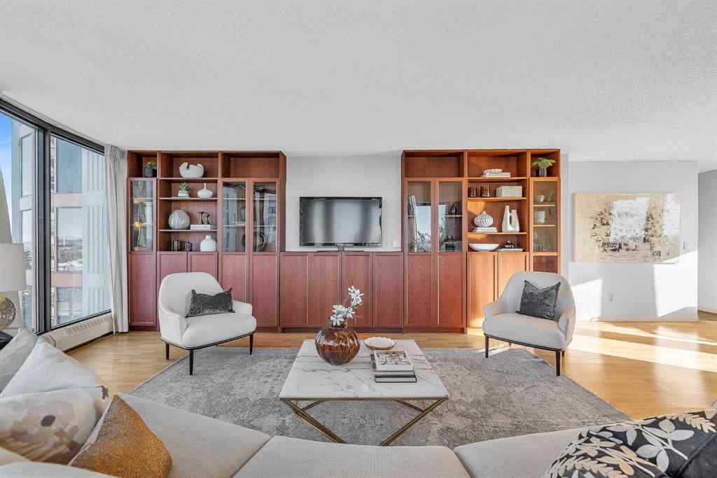 MLS&reg; # A2271972 - Unit #292 20 Coachway Road SW in Coach Hill Calgary, Residential Open Houses