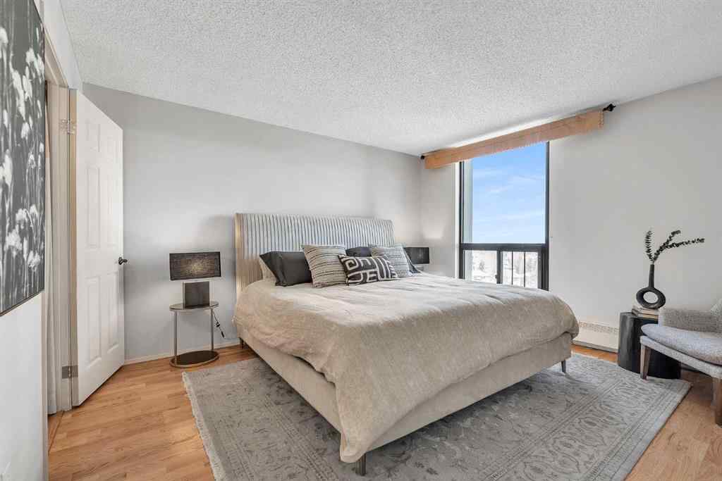 MLS&reg; # A2271972 - Unit #292 20 Coachway Road SW in Coach Hill Calgary, Residential Open Houses