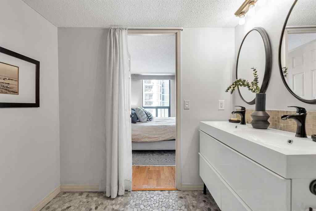 MLS&reg; # A2271972 - Unit #292 20 Coachway Road SW in Coach Hill Calgary, Residential Open Houses