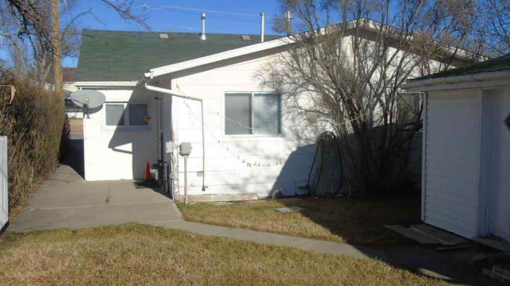 MLS&reg; # A2271973 - 340 26 Street  in NONE Fort Macleod, Residential Open Houses