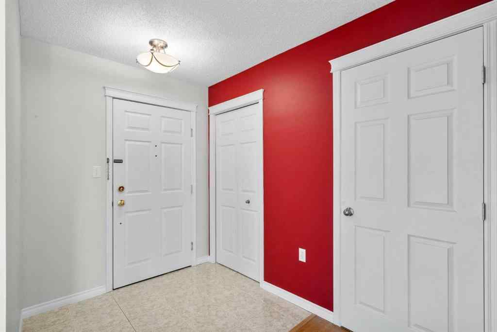 MLS&reg; # A2271987 - Unit #205 6800 Hunterview Drive NW in Huntington Hills Calgary, Residential Open Houses