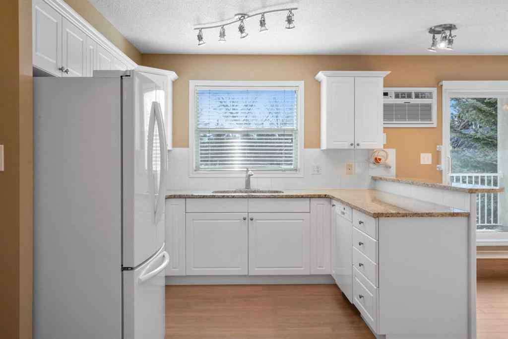 MLS&reg; # A2271987 - Unit #205 6800 Hunterview Drive NW in Huntington Hills Calgary, Residential Open Houses