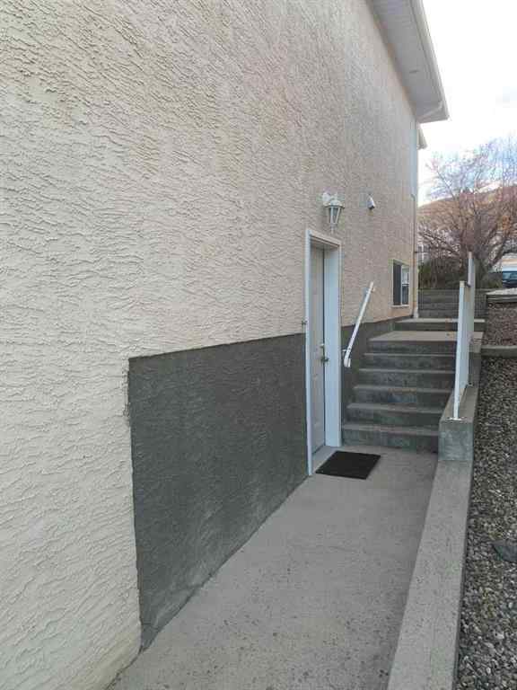 MLS&reg; # A2272000 - Unit #2 398 CANYON Boulevard W in Paradise Canyon Lethbridge, Residential Open Houses