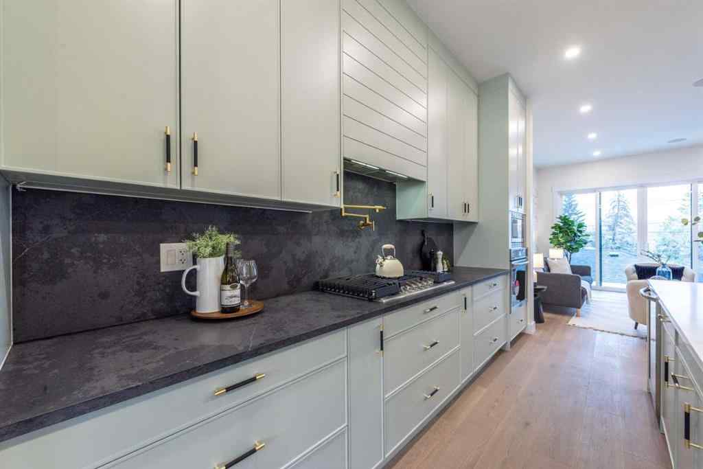 MLS&reg; # A2272003 - 3016 13 Avenue SW in Shaganappi Calgary, Residential Open Houses