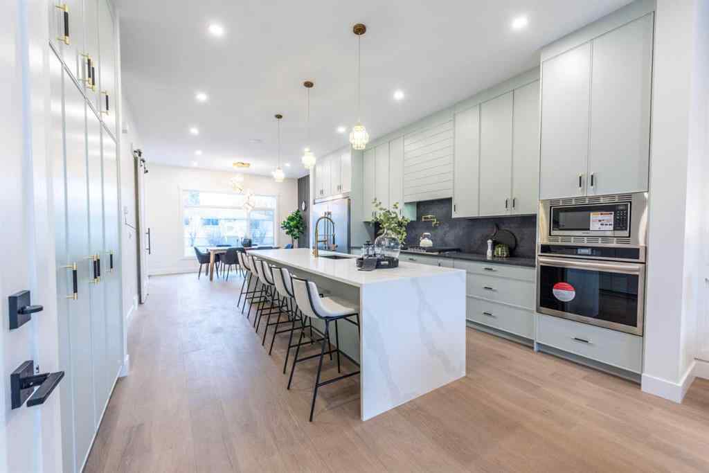 MLS&reg; # A2272003 - 3016 13 Avenue SW in Shaganappi Calgary, Residential Open Houses