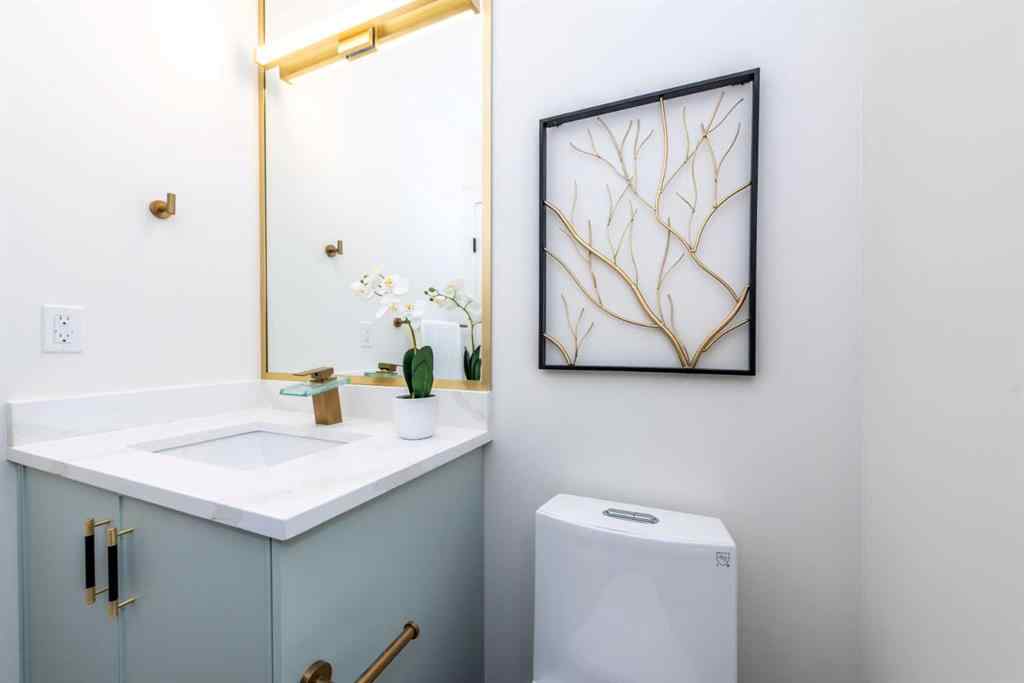 MLS&reg; # A2272003 - 3016 13 Avenue SW in Shaganappi Calgary, Residential Open Houses