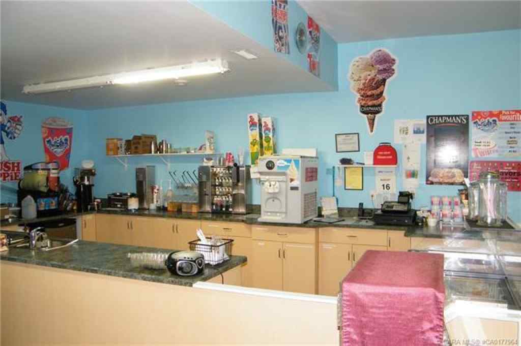 MLS® CA0177964 - 4706 43 Avenue  in  Forestburg, Commercial