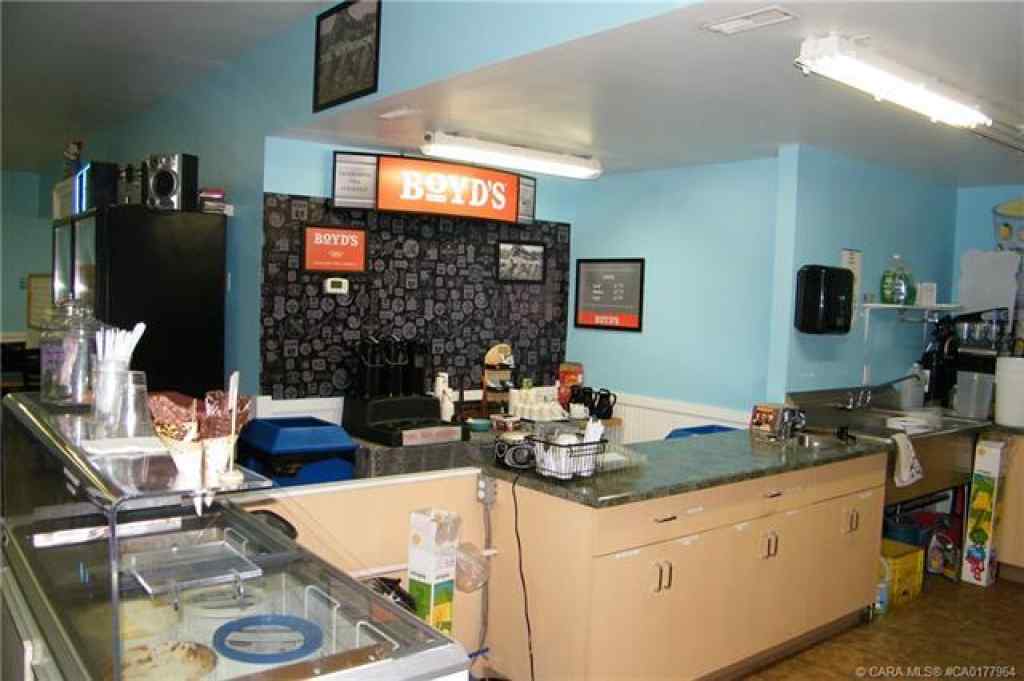 MLS® CA0177964 - 4706 43 Avenue  in  Forestburg, Commercial