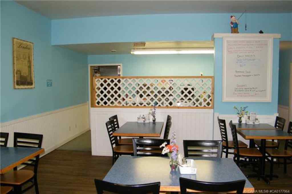 MLS® CA0177964 - 4706 43 Avenue  in  Forestburg, Commercial
