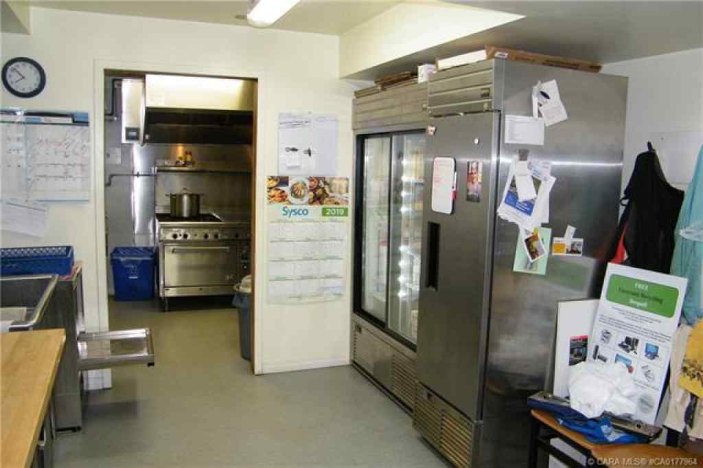 MLS® CA0177964 - 4706 43 Avenue  in  Forestburg, Commercial