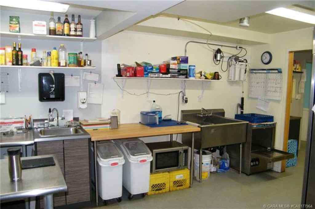 MLS® CA0177964 - 4706 43 Avenue  in  Forestburg, Commercial