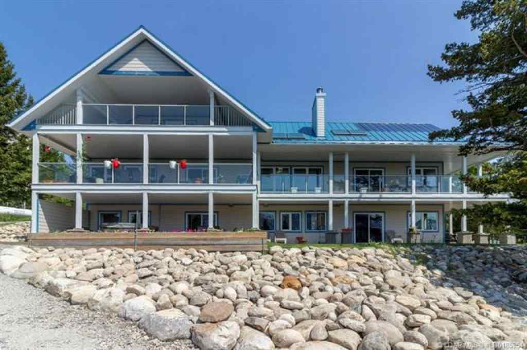 2565 Tecumseh Road Rural Crowsnest Pass Ab T0k 0m0 Mls Ld0185954