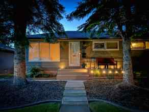  Just listed Calgary Homes for sale for 90 Warwick Drive  in  Calgary 