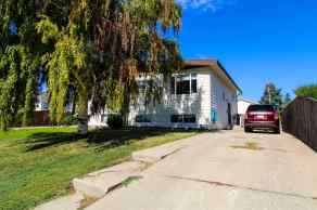 Just listed Westminster Homes for sale 1921 8A Avenue N in Westminster Lethbridge 