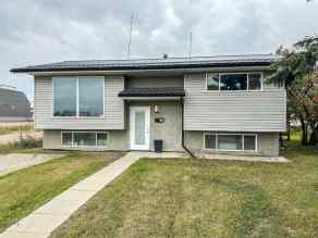 Just listed College Park Homes for sale 10516 99 Avenue  in College Park Grande Prairie 