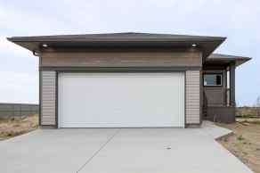 Just listed Discovery Homes for sale 4630 31 Avenue S in Discovery Lethbridge 