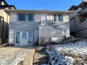 Just listed Bridgeland/Riverside Homes for sale 208 12A Street NE in Bridgeland/Riverside Calgary 