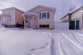 Just listed Indian Battle Heights Homes for sale 50 Assiniboia Way W in Indian Battle Heights Lethbridge 