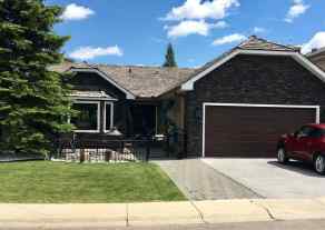 Residential Oakridge Calgary homes