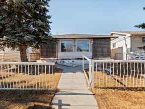 Just listed  Homes for sale 3243 39 Street SE in  Calgary 