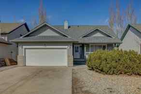 Just listed Hillview Estates Homes for sale 64 Hillview Road  in Hillview Estates Strathmore 