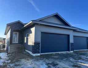 Just listed Valleyview Homes for sale 5915 24 Avenue Close  in Valleyview Camrose 