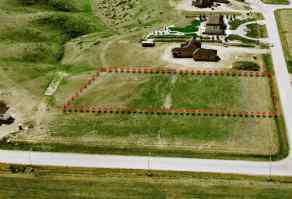 Just listed  homes for sale new 30 Edgemoor Way W in  Rural Lethbridge County