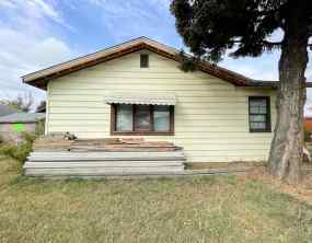 Just listed Wainwright homes for sale new 1037 8 Avenue  in Wainwright Wainwright