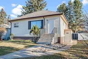 Detached Grandview homes