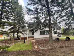 Detached Daysland homes