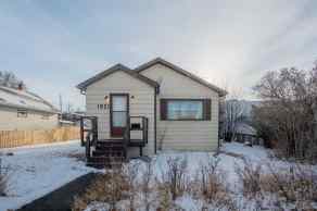 Just listed Inglewood homes for sale new 1921 7 Avenue SE in Inglewood Calgary
