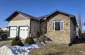 Detached Plamondon homes