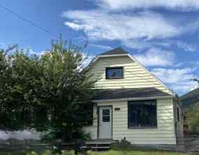 Detached Blairmore homes