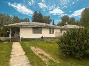 Detached Knobhill homes