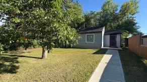 Detached Wainwright homes
