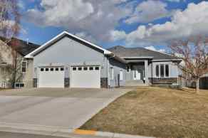 Detached Magrath homes