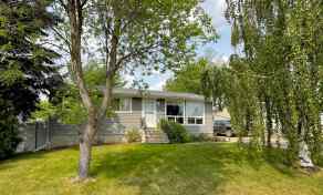 Detached Kitscoty homes