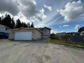 Just listed Thompson Lake homes for sale new 110 Parker Place  in Thompson Lake Hinton