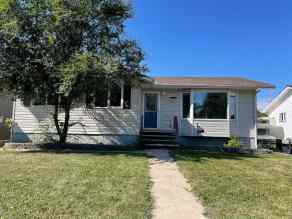 Just listed Wainwright homes for sale new 832 15 Street   in Wainwright Wainwright