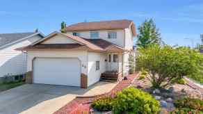Detached Lancaster Meadows homes