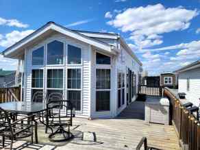 Recreational Raymond Shores homes