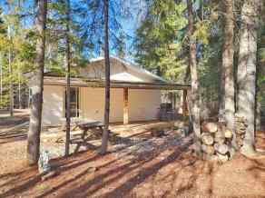 Detached Calling Lake homes
