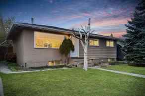 Just listed Wildwood homes for sale new 4224 Worcester Drive SW in Wildwood Calgary