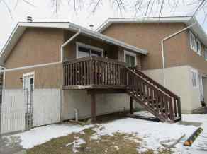 Row/Townhouse Sundre homes