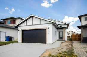 Just listed Oxford Landing homes for sale new 154 Norseman Close  in Oxford Landing Penhold