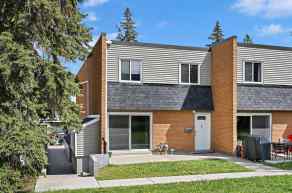Row/Townhouse Glenbrook homes