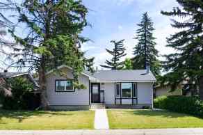 Detached North Glenmore Park homes