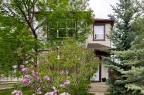 Detached Evergreen Estates homes