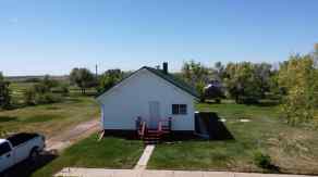 Detached Chinook homes
